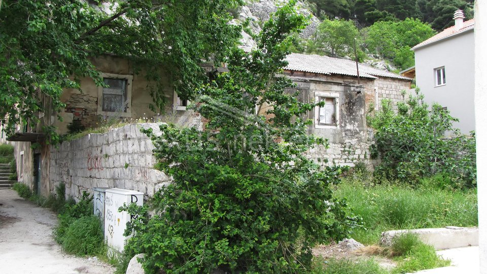 Land, 742 m2, For Sale, Omiš - Borak