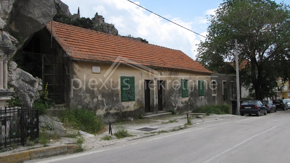 Land, 742 m2, For Sale, Omiš - Borak