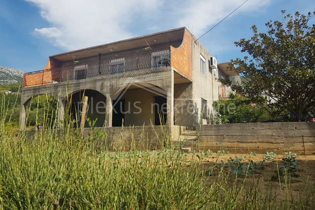 House, 345 m2, For Sale, Klis