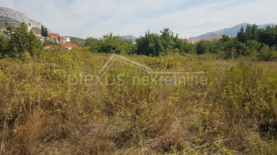 Land, 1057 m2, For Sale, Solin - Sveti Kajo