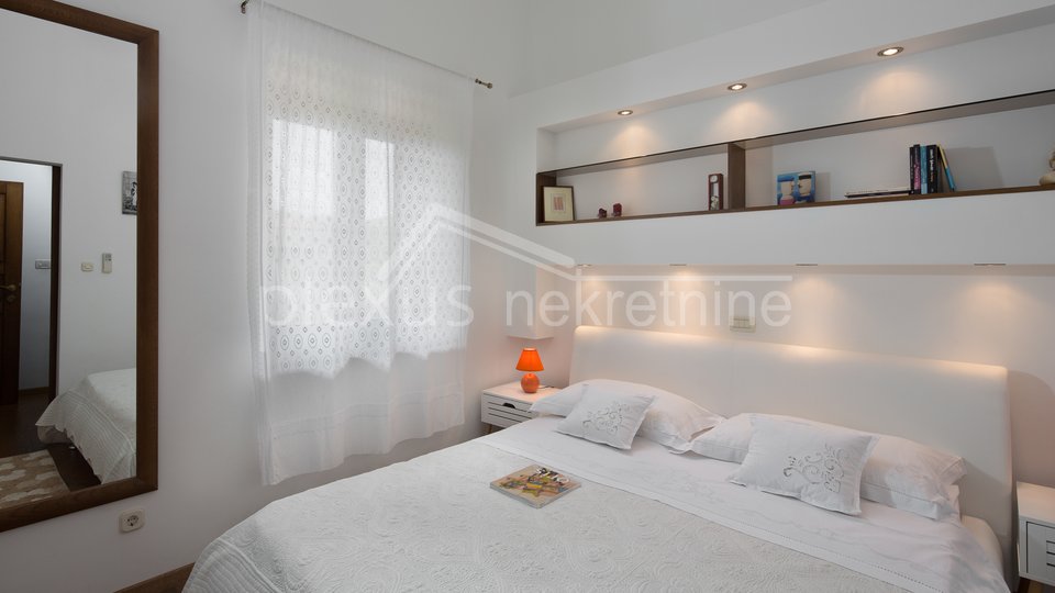 Casa, 680 m2, Vendita, Kaštel Štafilić
