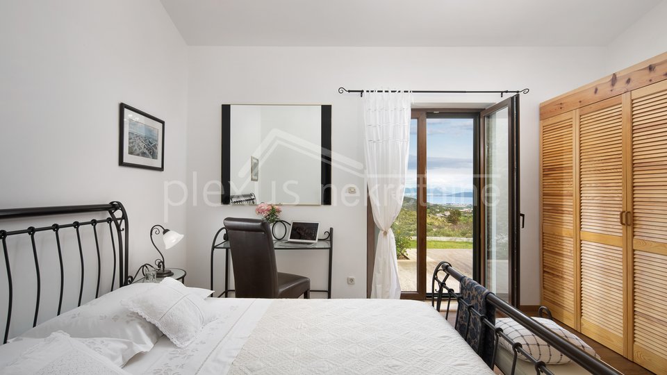 Casa, 680 m2, Vendita, Kaštel Štafilić