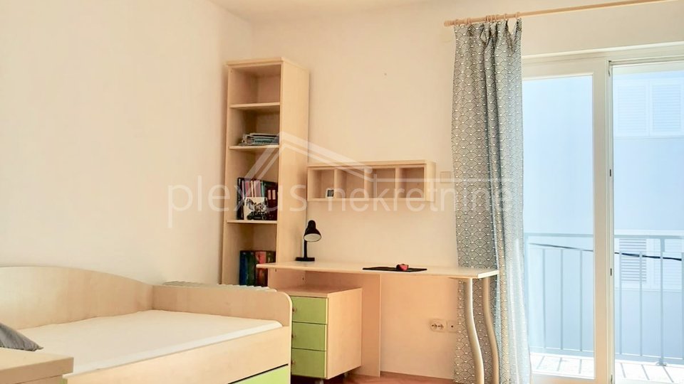 Appartamento, 96 m2, Vendita, Podstrana