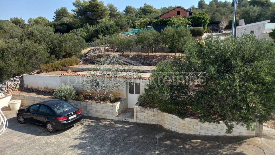 Kuća - Villa + maslinik 300 m2: Okrug Gornji, Čiovo, 300 m2
