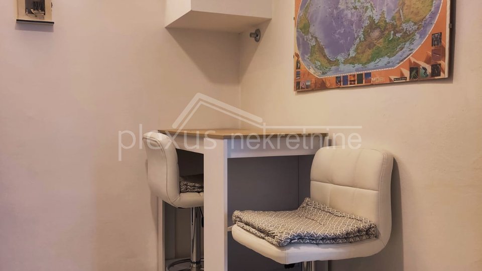 House, 66 m2, For Sale, Split - Lučac