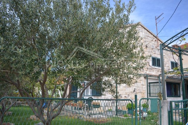 Kuća za odmor: Trogir, Seget Donji, katnica, 130 m2