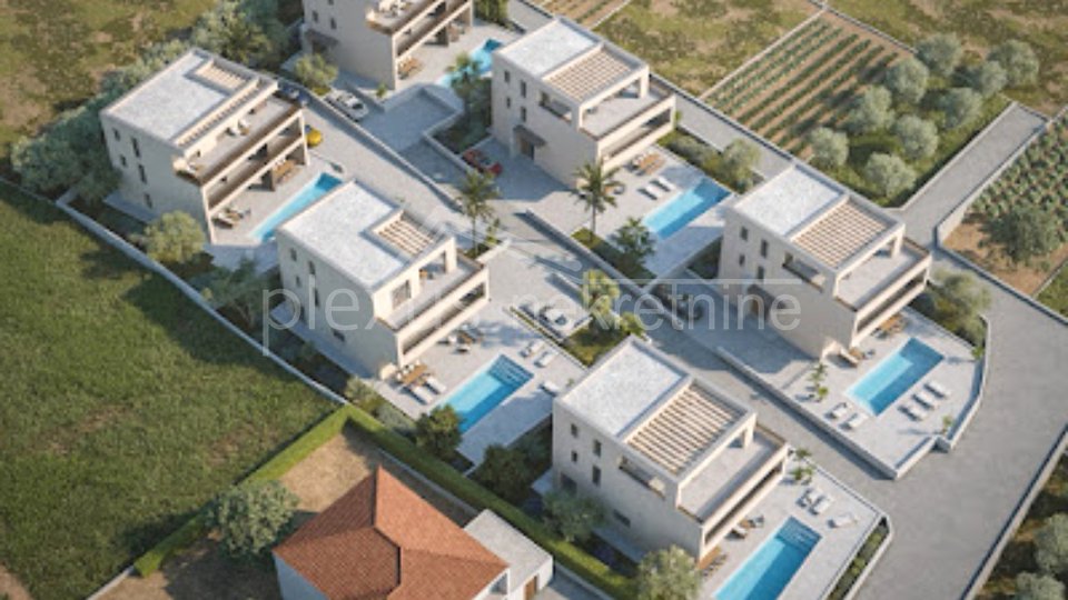 Hiša, 4080 m2, Prodaja, Trogir