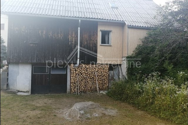 Kuća - seosko imanje: Skrad, Hribac 330 m2