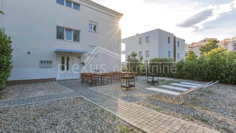 House, 400 m2, For Sale, Podstrana