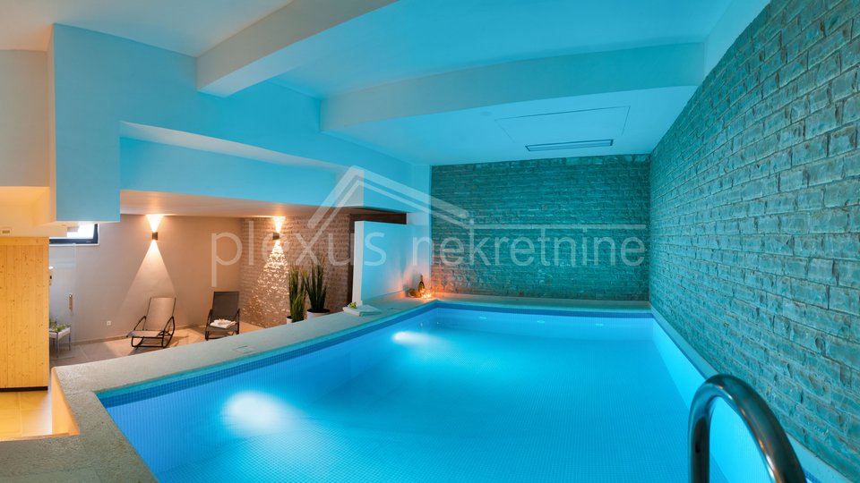 House - luxury villa with pool: Trogir area, Okrug Gornji