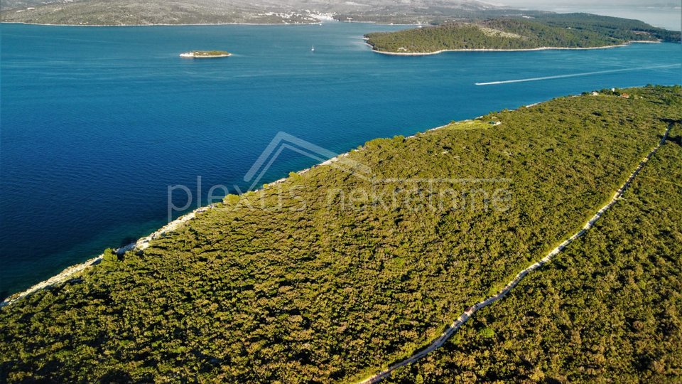 Land, 2700 m2, For Sale, Šolta - Gornje Selo