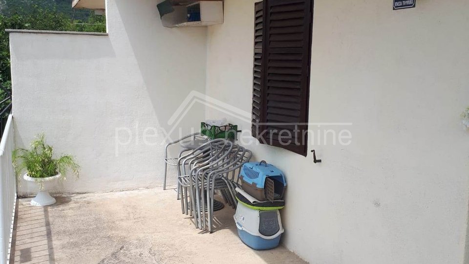 House, 100 m2, For Sale, Solin - Gornja Rupotina