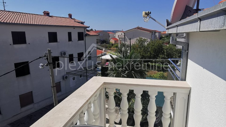 House, 220 m2, For Sale, Kaštel Štafilić