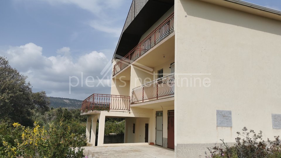 House, 350 m2, For Sale, Marina - Sevid
