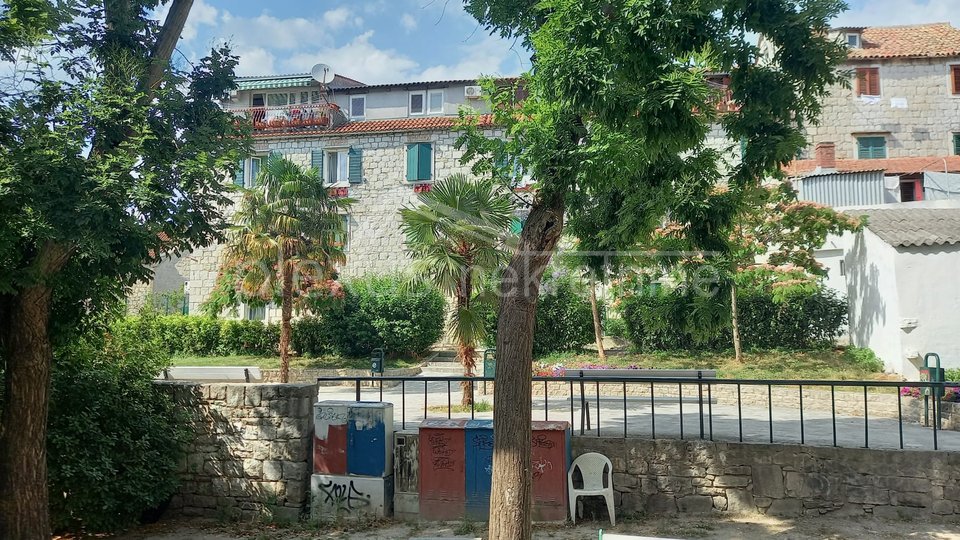 House, 200 m2, For Sale, Split - Lučac