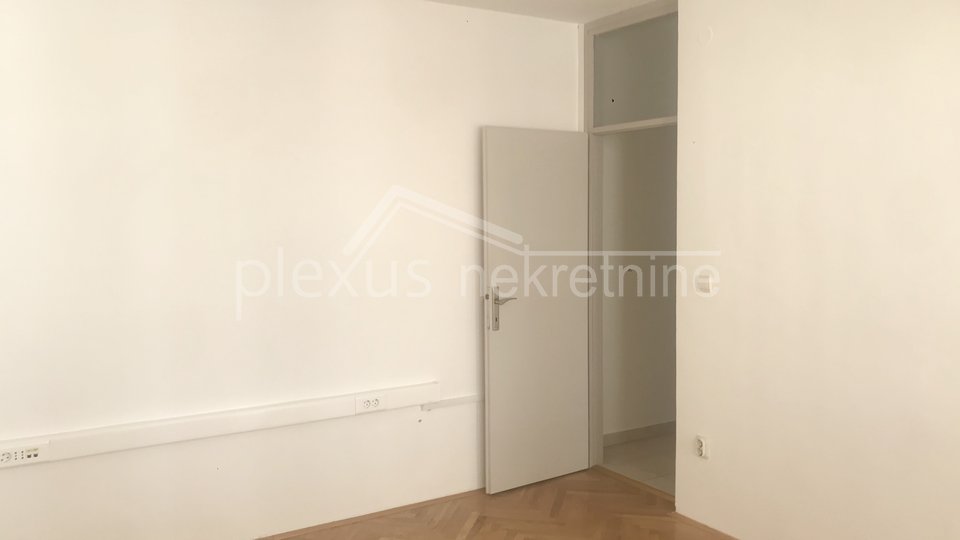 Commercial Property, 112 m2, For Rent, Split - Split 3