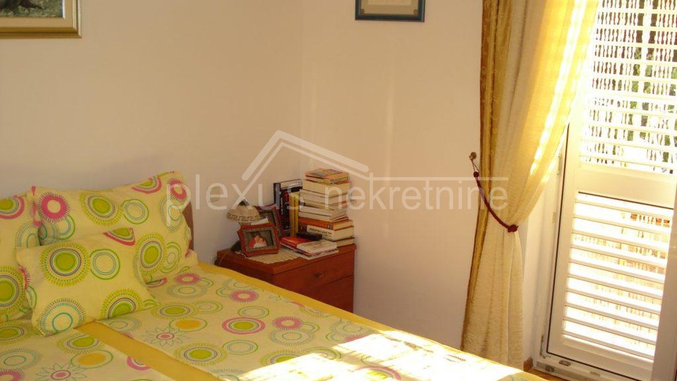 Haus, 530 m2, Verkauf, Šolta - Nečujam