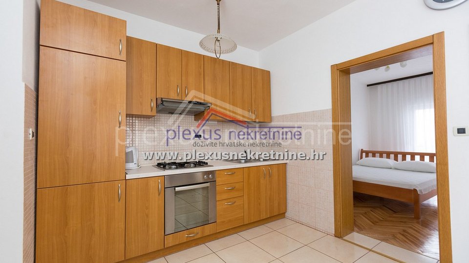 House, 327 m2, For Sale, Okrug - Okrug Donji