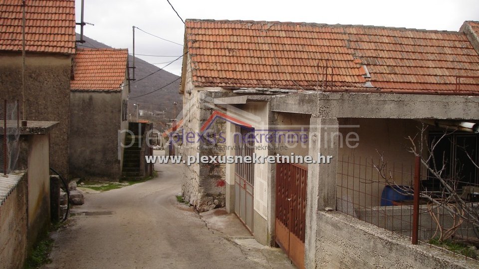 House, 32 m2, For Sale, Primorski Dolac