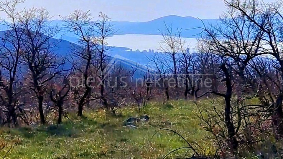 Land, 2216 m2, For Sale, Split - Gornje Sitno
