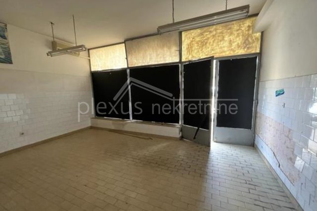 Commercial Property, 27 m2, For Sale, Omiš