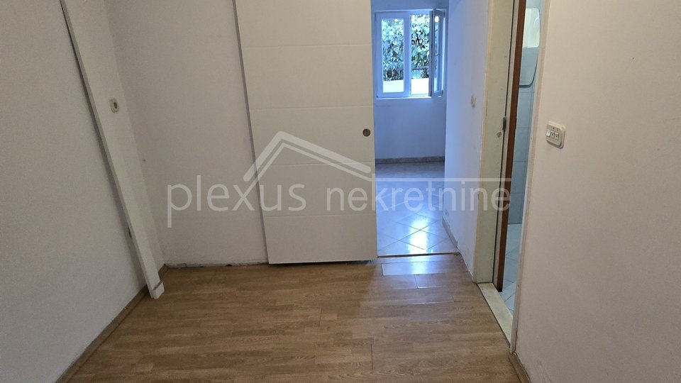 House, 53 m2, For Sale, Split - Brda