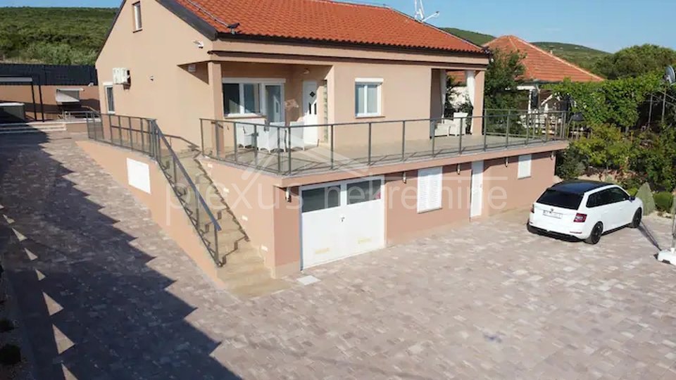 Haus, 160 m2, Verkauf, Sveti Filip i Jakov - Sveti Petar na Moru