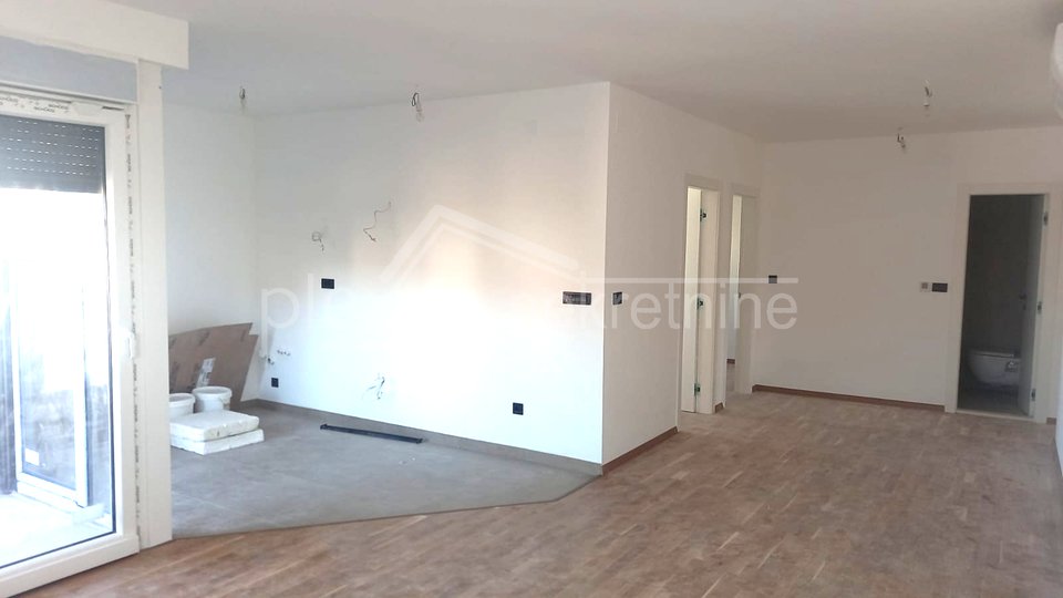 Dvosoban stan- NOVOGRADNJA: Solin, 59 m2