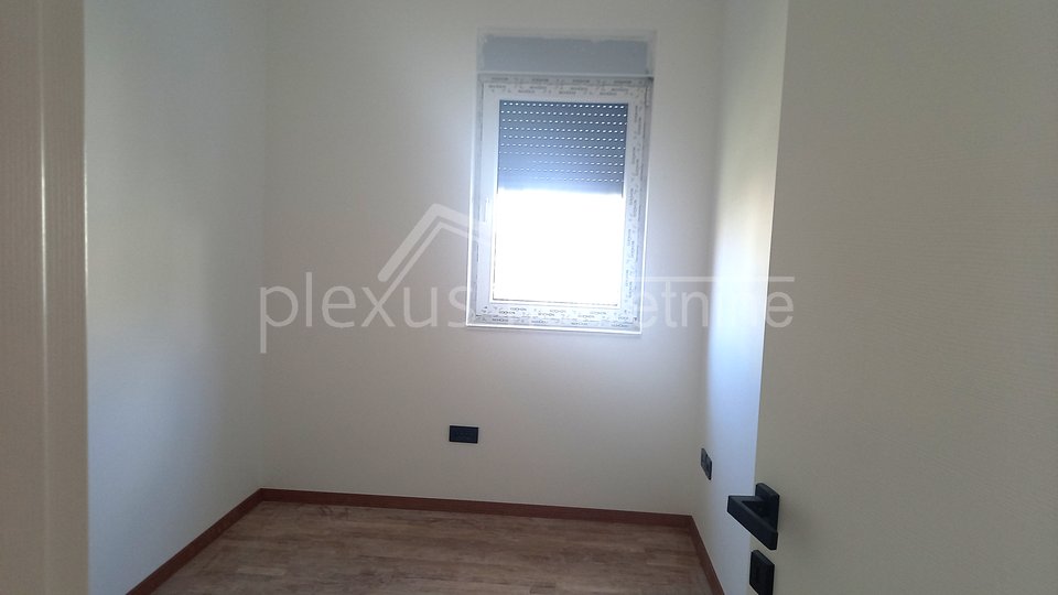 Dvosoban stan- NOVOGRADNJA: Solin, 59 m2