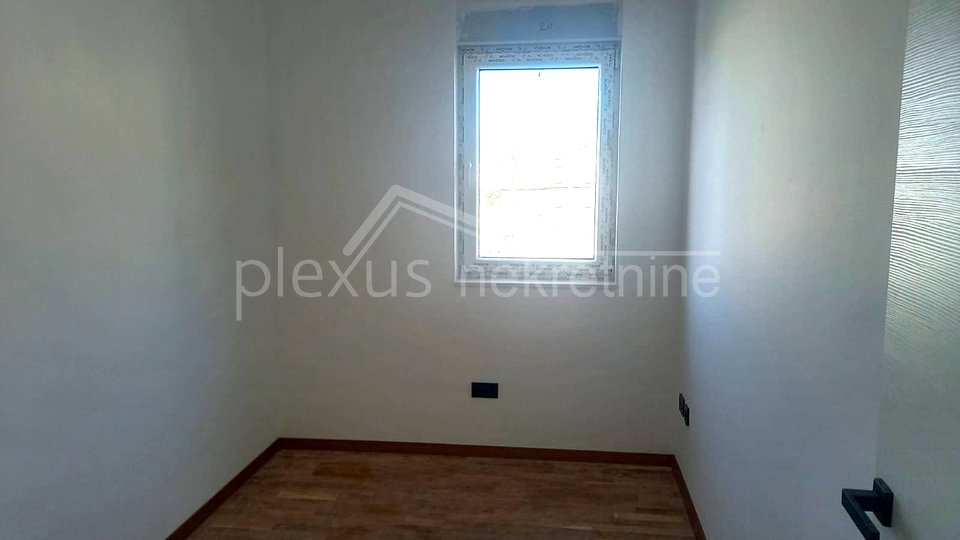 Dvosoban stan- NOVOGRADNJA: Solin, 59 m2