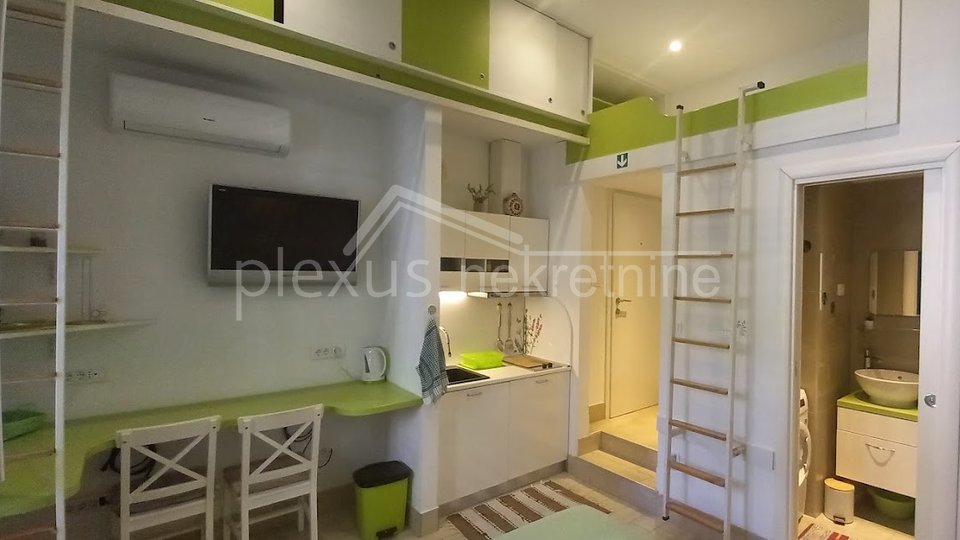 Stan s 4 apartmana s terasom: Split, Varoš, 101 m2