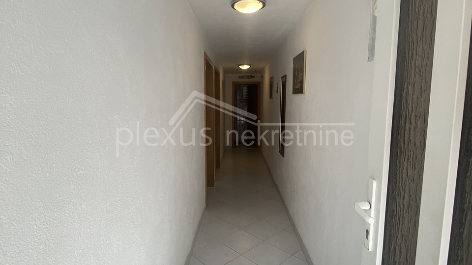 House, 115 m2, For Sale, Trogir