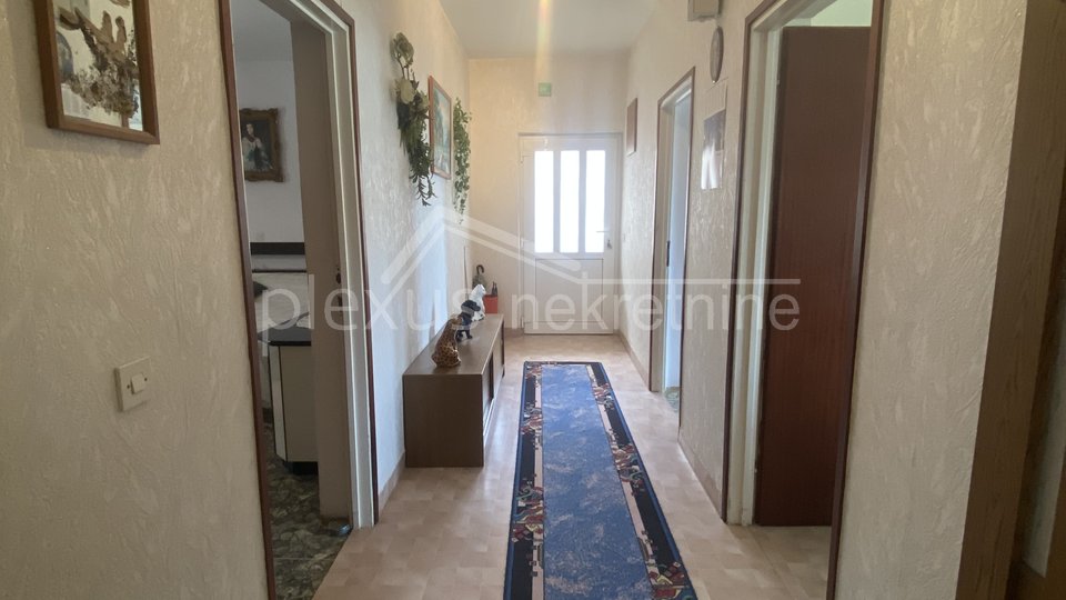 House, 115 m2, For Sale, Trogir