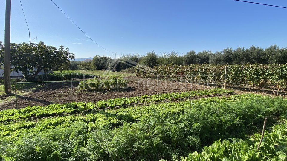 Terreno, 1088 m2, Vendita, Kaštel Sućurac