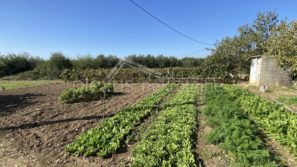 Terreno, 1088 m2, Vendita, Kaštel Sućurac