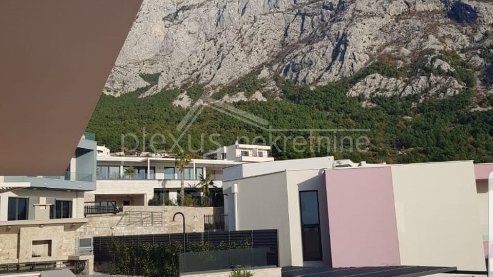 House, 226 m2, For Sale, Makarska