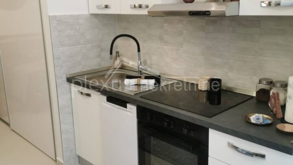 Apartment, 25 m2, For Rent, Split - Plokite