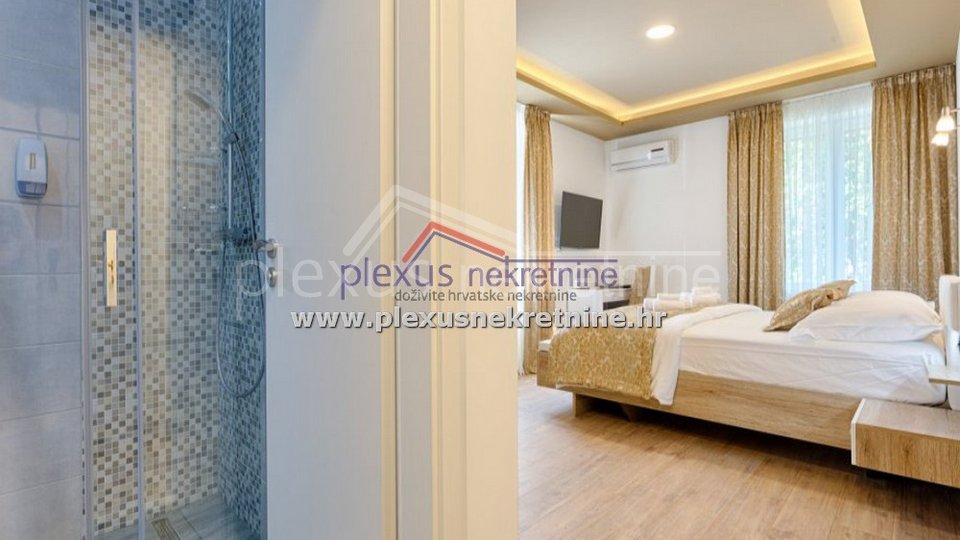 Luksuzan stan - apartman s 3 sobe: Split, Bačvice - Pojišan, 92 m2