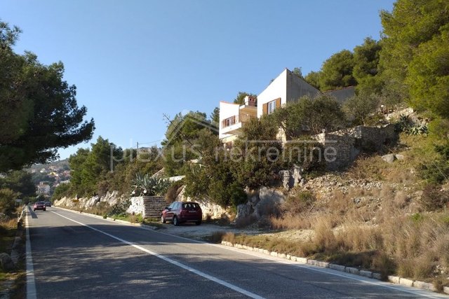 Aparmanska kuća - prvi red do mora: Marina, Trogir - okolica, 200 m2