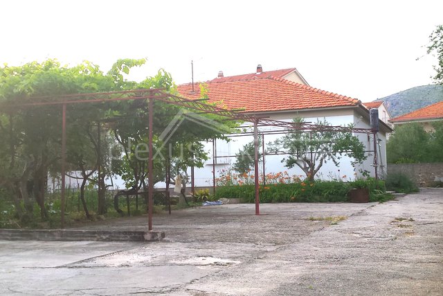 House, 196 m2, For Sale, Trogir